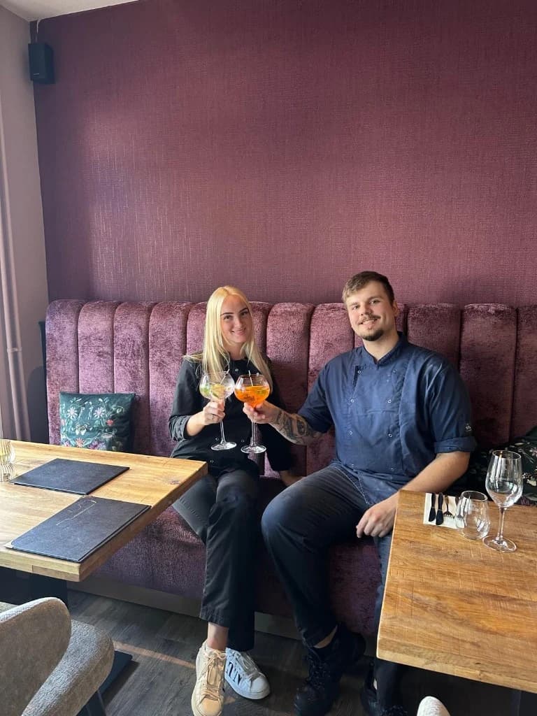 Zithoek met sfeervolle verlichting