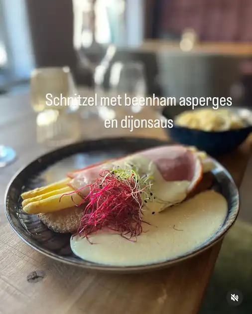 In de week menu: schnitzel met asperges, beenham en Dijonsaus! - Brasserie Flair Groningen